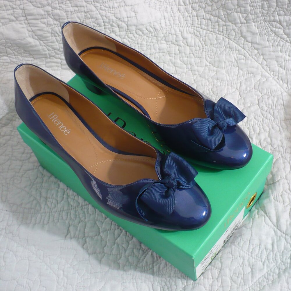 NWB J.Renee Navy Blue Heels with Bow